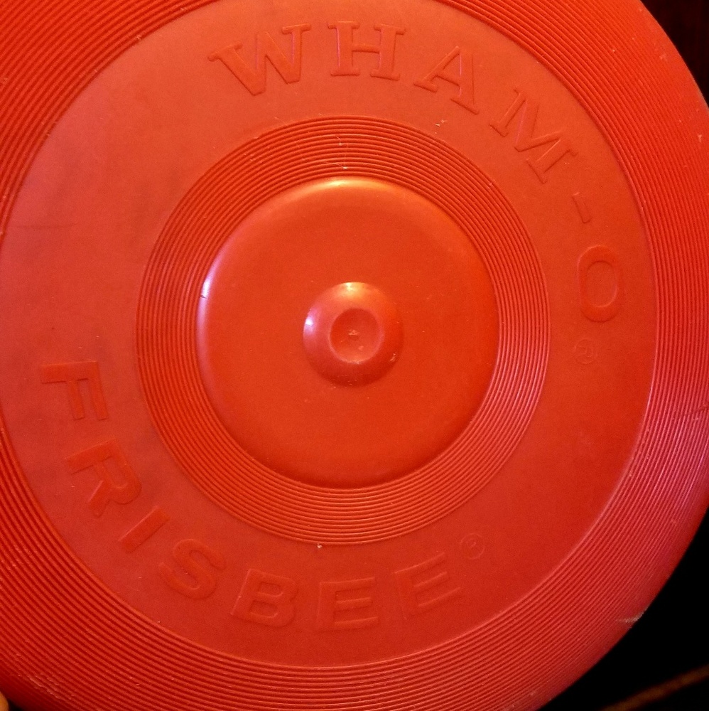 Retro Frisbee
